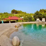 Last Chance, Brac * Povlja (Brac)