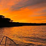 Last Chance, Brac Apartament