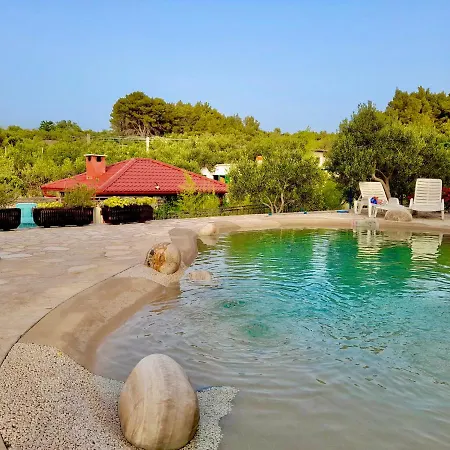 Last Chance, Brac * Povlja (Brac)