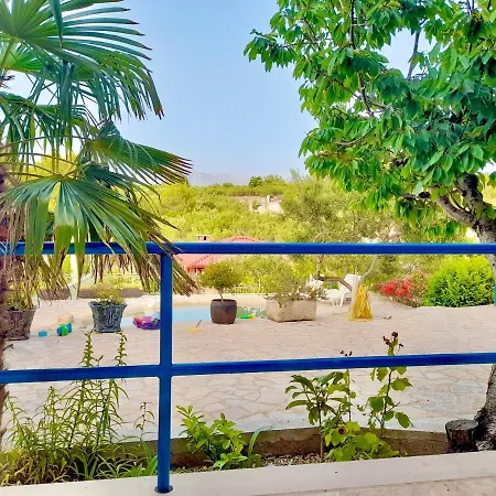 Last Chance, Brac Apartman Povlja (Brac)