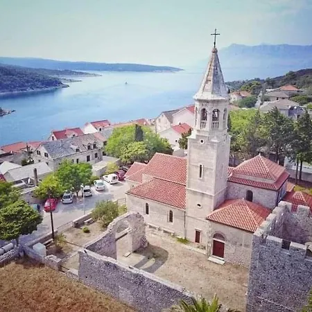Apartman Last Chance, Brac *