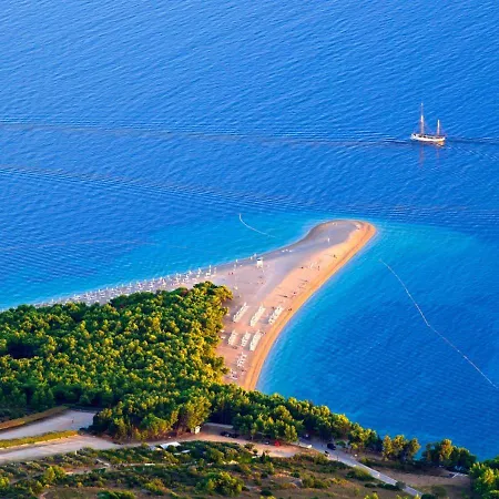 Last Chance, Brac