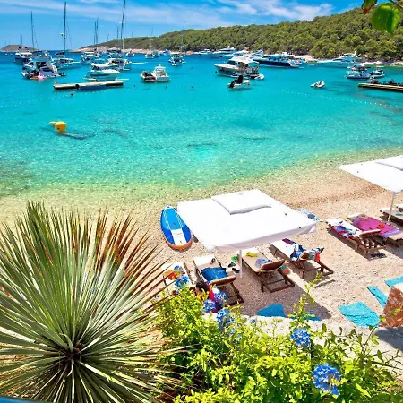 Last Chance, Brac Povlja (Brac)